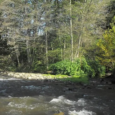 Lesmyosotis-messeix ***espace Et Calme 2/3p بيت للعطل *