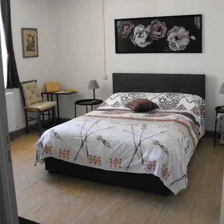 Lesmyosotis-messeix ***espace Et Calme 2/3p Holiday home